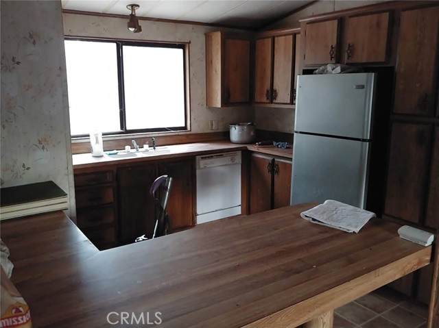 11254 Airstrip Road, Loch Lomond
