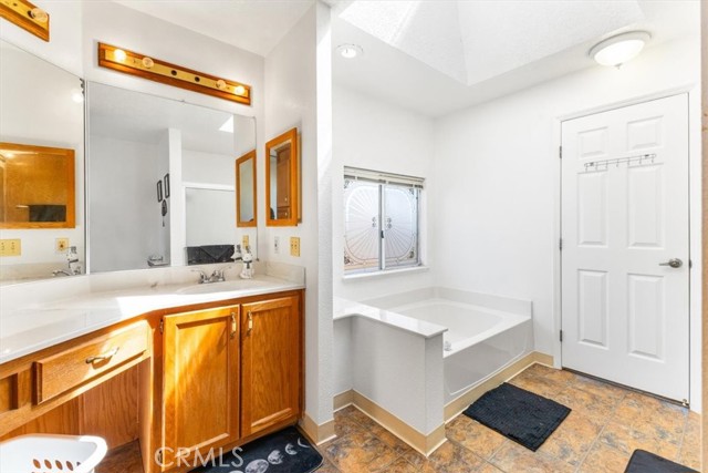 16223 33rd Avenue, Clearlake