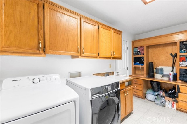 16223 33rd Avenue, Clearlake