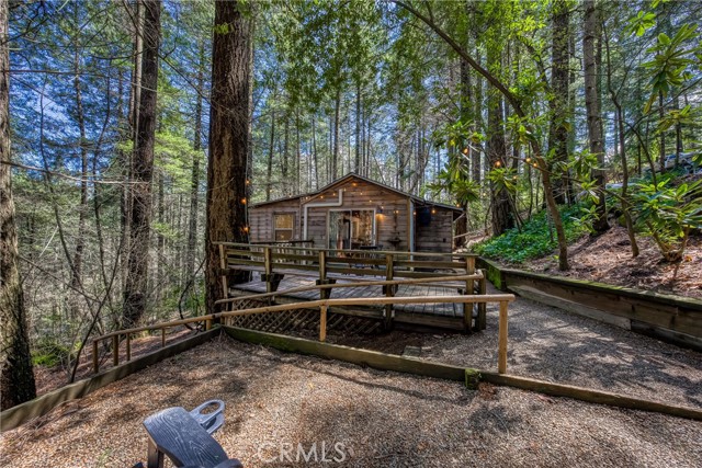 17000 Edgewood Way, Cobb