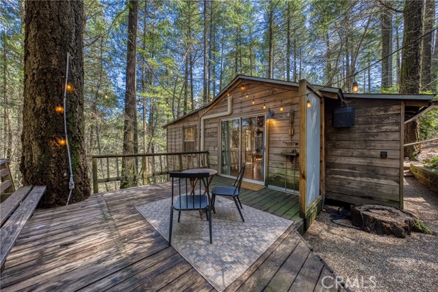 17000 Edgewood Way, Cobb