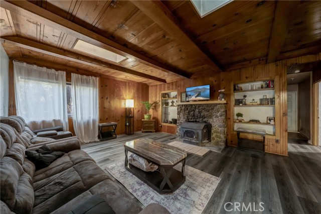 9510 Oak Place, Cobb