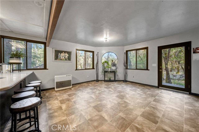 9510 Oak Place, Cobb