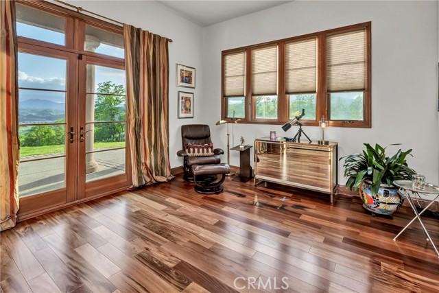 19255 Dallas Court, Hidden Valley Lake