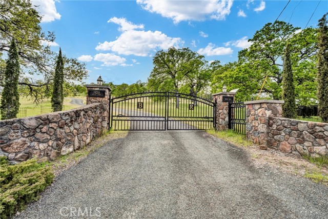 19255 Dallas Court, Hidden Valley Lake