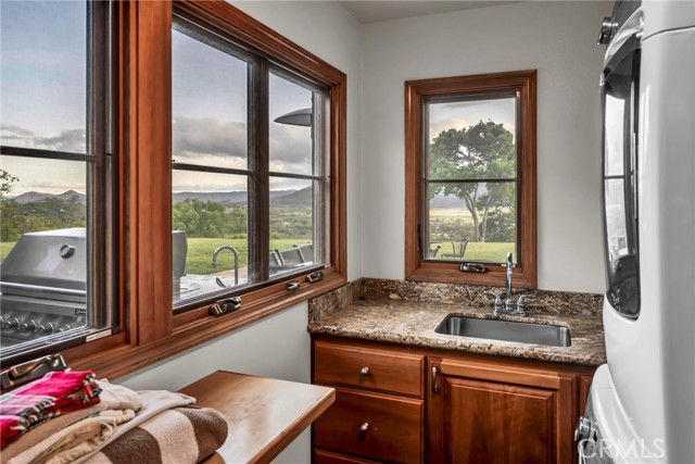 19255 Dallas Court, Hidden Valley Lake