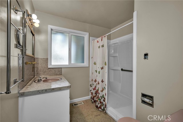 710 Clearlake Avenue, Lakeport