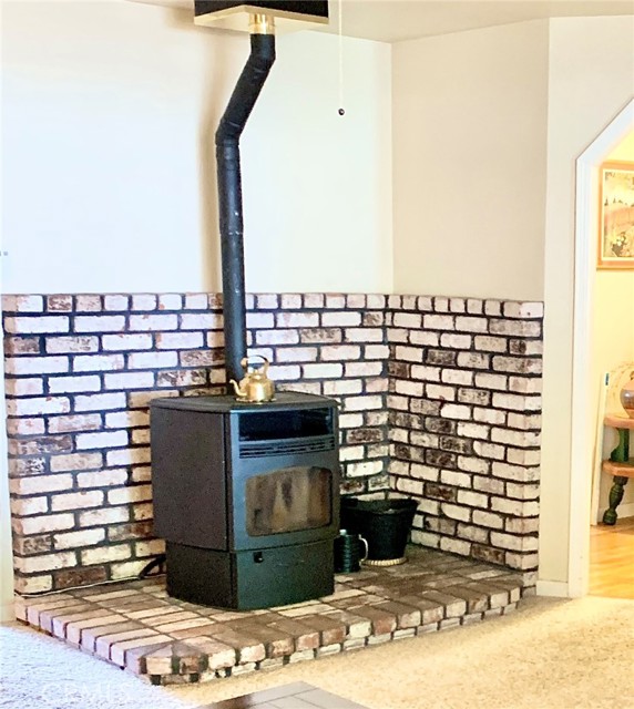 18427 Deer Hill, Hidden Valley Lake