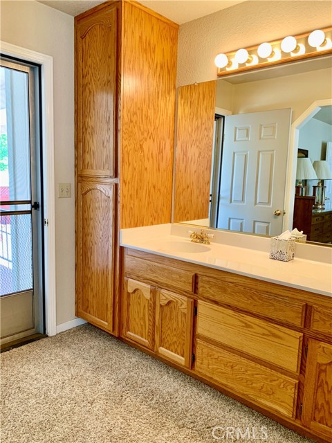 18427 Deer Hill, Hidden Valley Lake