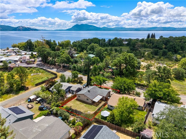 316 Robin Hill Drive, Lakeport