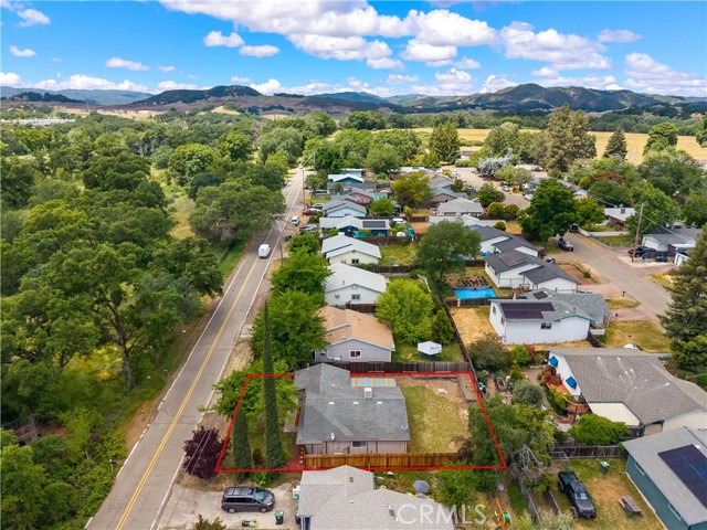 316 Robin Hill Drive, Lakeport