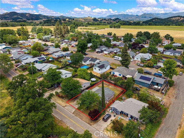 316 Robin Hill Drive, Lakeport