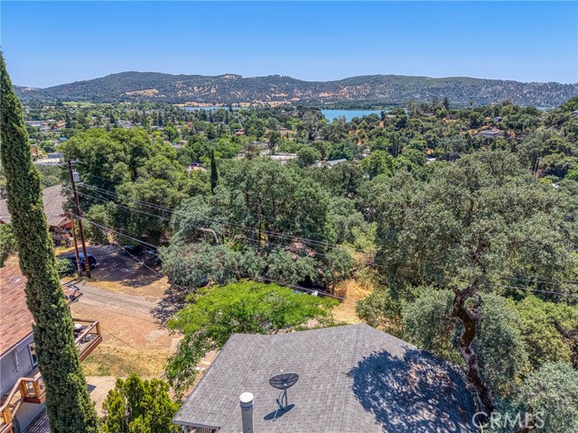 12410 Lakeview Drive, Clearlake Oaks