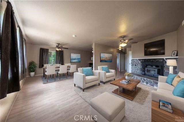 12410 Lakeview Drive, Clearlake Oaks