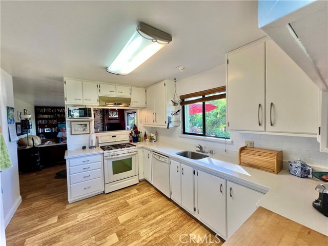 10431 Edgewater Drive, Kelseyville