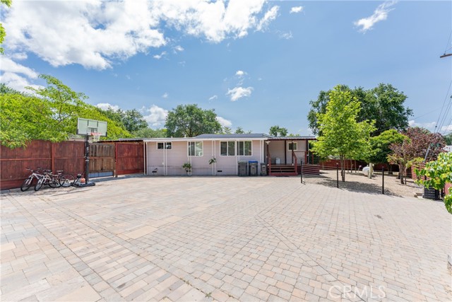 4532 Pine Street, Lucerne