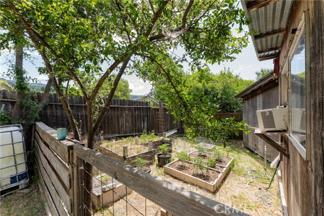 4532 Pine Street, Lucerne