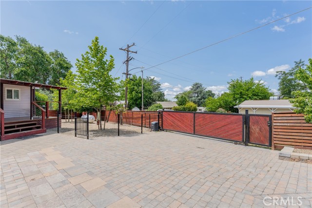 4532 Pine Street, Lucerne