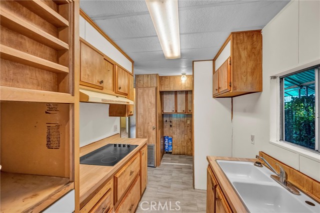 15993 27th Avenue, Clearlake