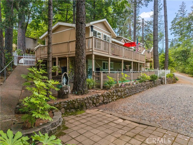 10311 Redwood Road, Loch Lomond