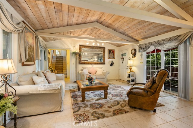10311 Redwood Road, Loch Lomond