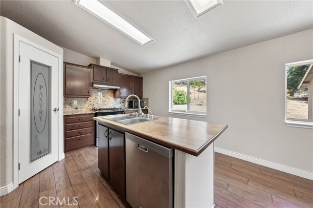 20250 Heartwood Court, Hidden Valley Lake