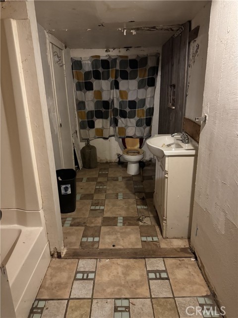 12441 Pine Street, Clearlake Oaks