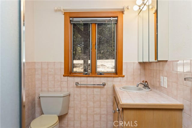 2209 Diane Way, Lakeport