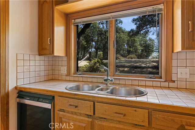 2209 Diane Way, Lakeport