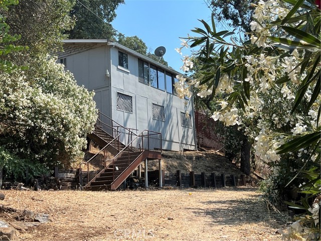 7158 E Highway 20