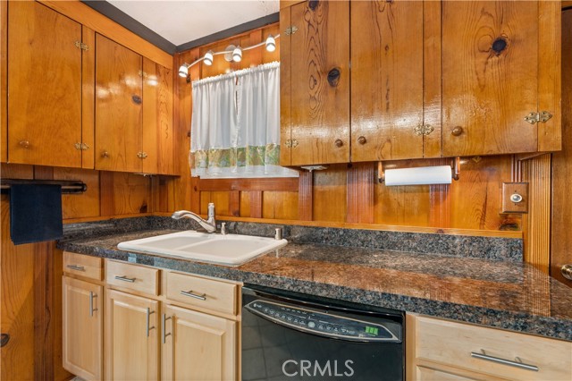 13041 San Joaquin Avenue, Clearlake