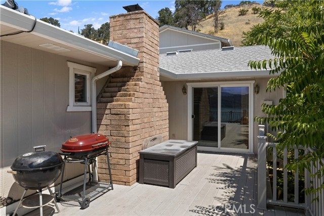 13041 San Joaquin Avenue, Clearlake