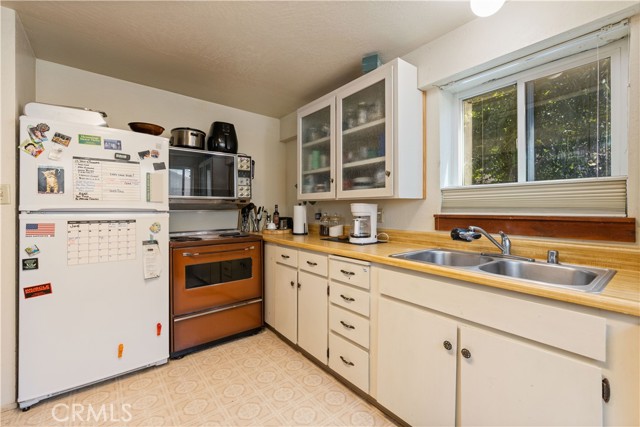 13041 San Joaquin Avenue, Clearlake