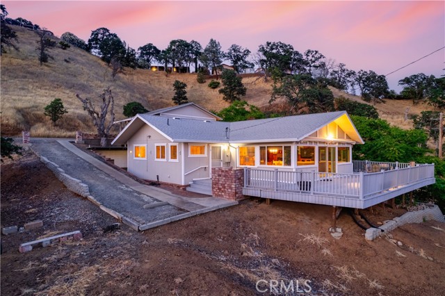 13041 San Joaquin Avenue, Clearlake