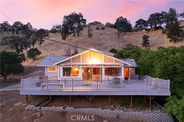 13041 San Joaquin Avenue, Clearlake