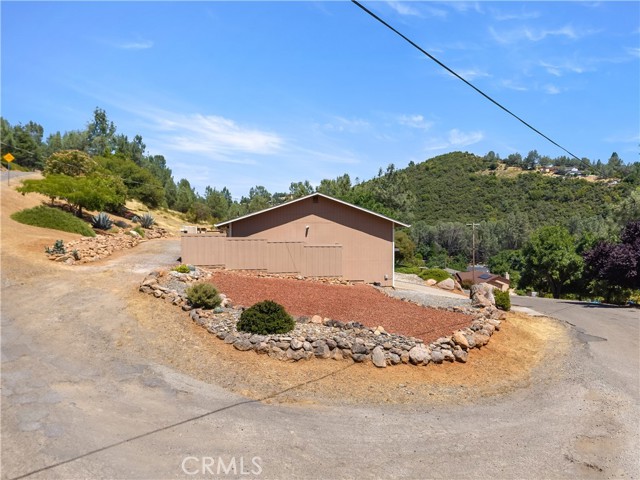 9802 Sequoia Road, Kelseyville