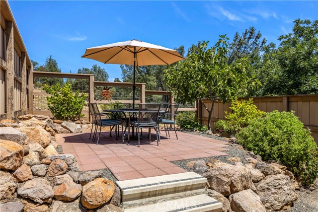 9802 Sequoia Road, Kelseyville