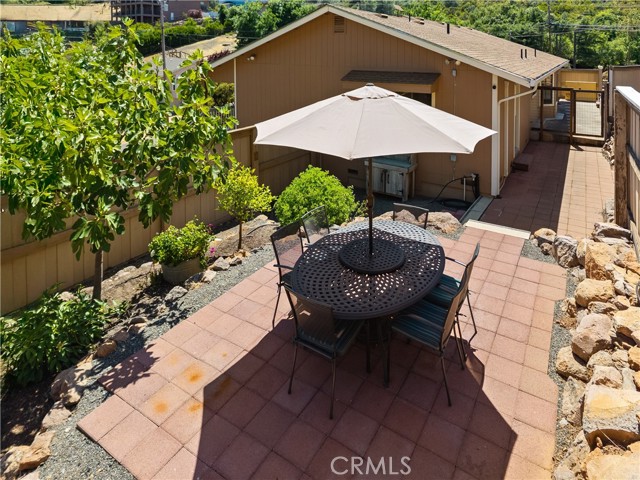 9802 Sequoia Road, Kelseyville