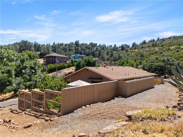 9802 Sequoia Road, Kelseyville