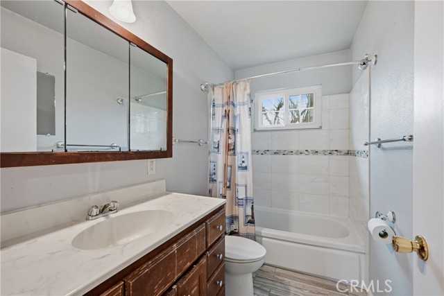 15050 Lakeview Way, Clearlake