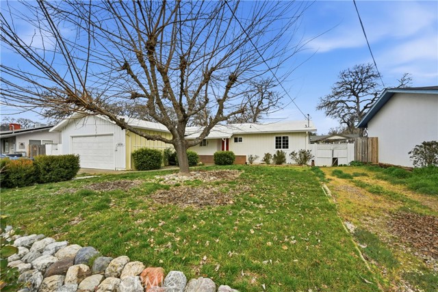 15050 Lakeview Way, Clearlake