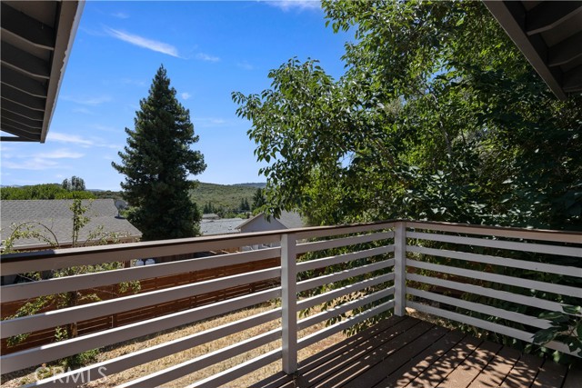 10325 Fairway Drive, Kelseyville