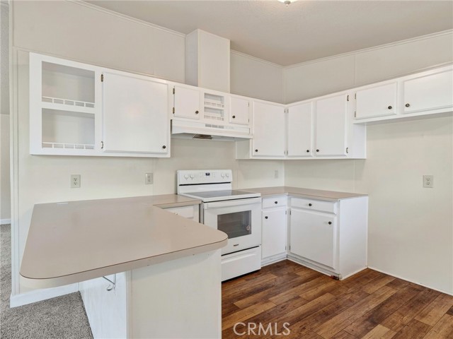 5820 Grove St., Lucerne