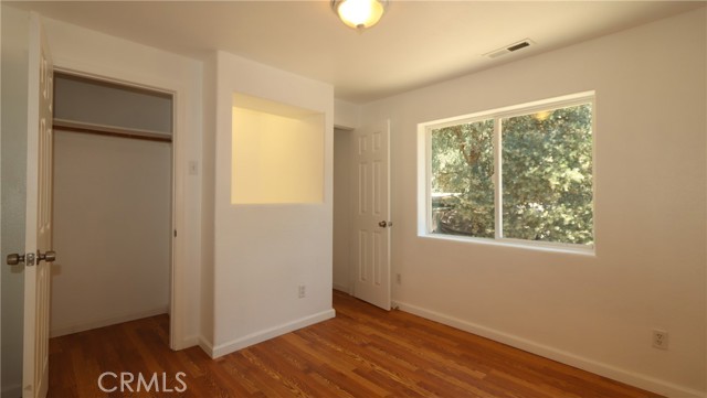 4744 W 40th Street, Clearlake