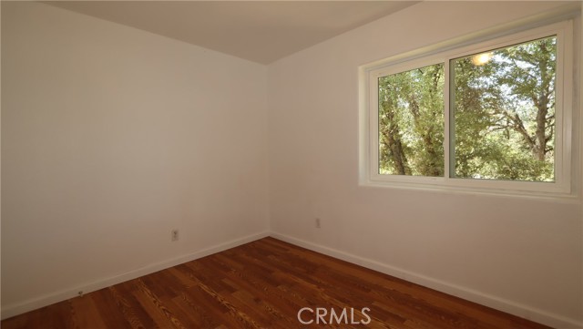 4744 W 40th Street, Clearlake