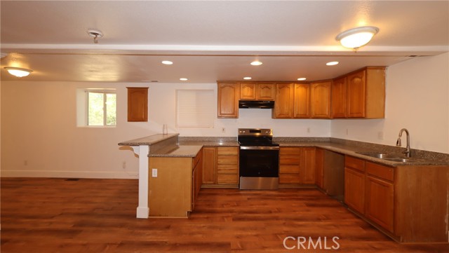 4744 W 40th Street, Clearlake