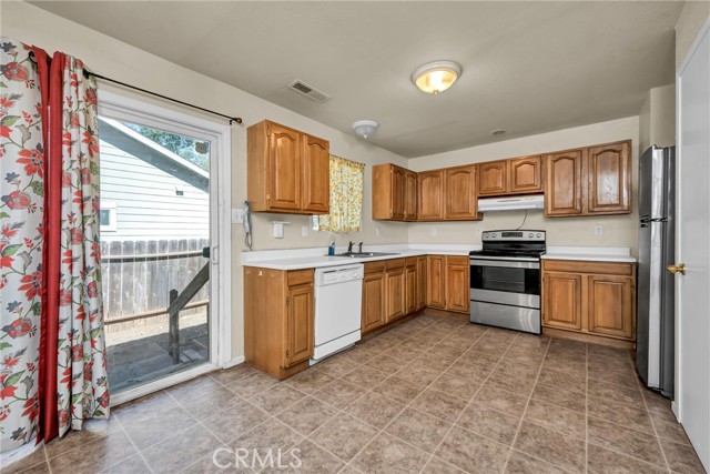 16182 27th Avenue, Clearlake