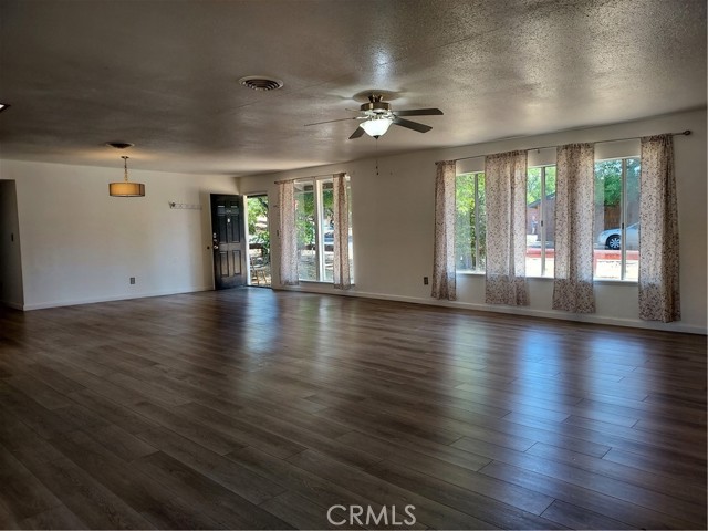 6135 Ridgeview Drive, Clearlake