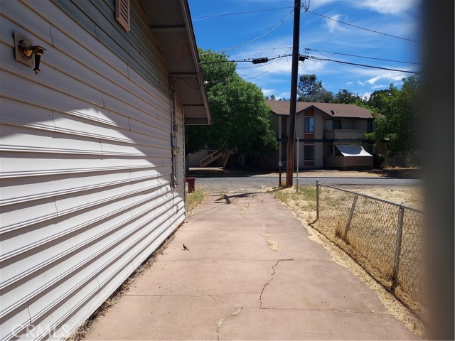 6135 Ridgeview Drive, Clearlake