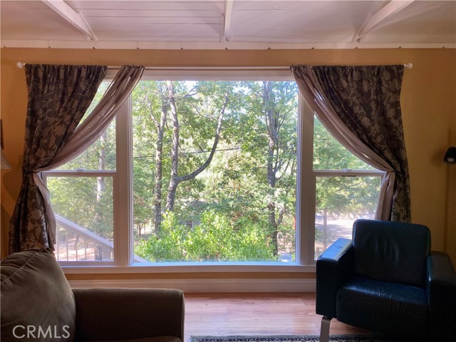 10787 Foothill Road, Loch Lomond